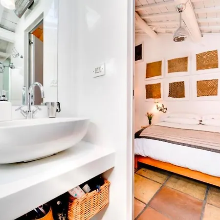 Apartment Luxury Art In Trastevere With Terrace Rome