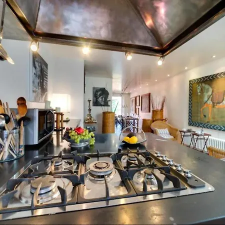 Luxury Art In Trastevere With Terrace Apartment Rome
