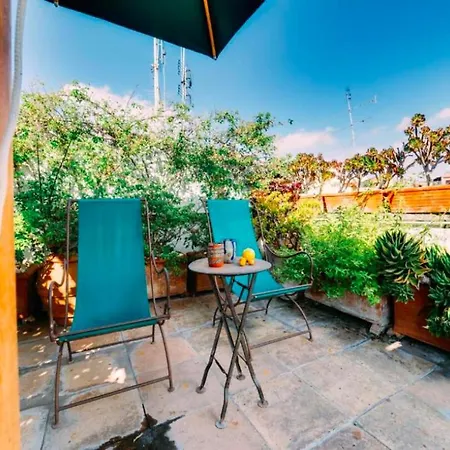 Luxury Art In Trastevere With Terrace